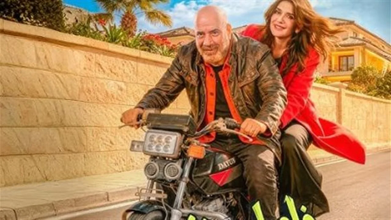 أرقام قياسية.. إيرادات فيلم فاميلي بيزنس تتصدر شباك التذاكر بنجاح ساحق